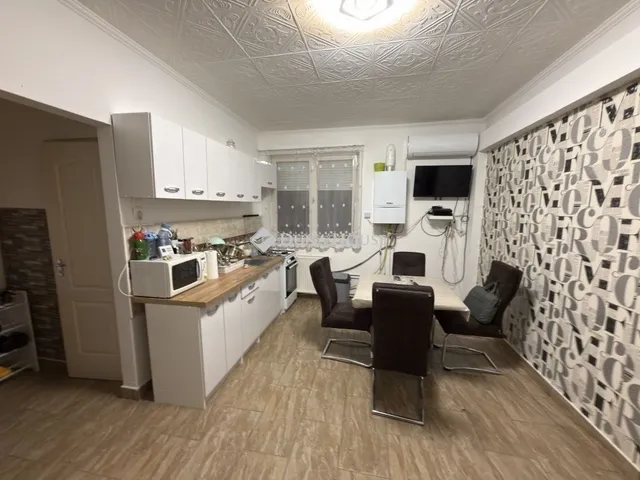 Eladó lakás Budapest XXI. kerület 83 nm