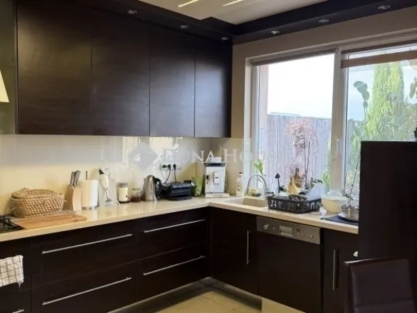 Eladó ház Budapest XVIII. kerület 182 nm