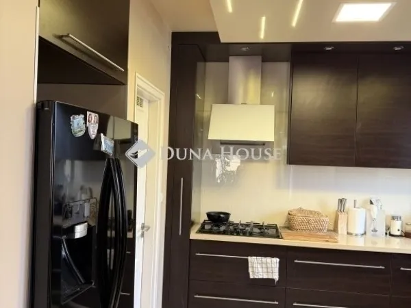 Eladó ház Budapest XVIII. kerület 182 nm