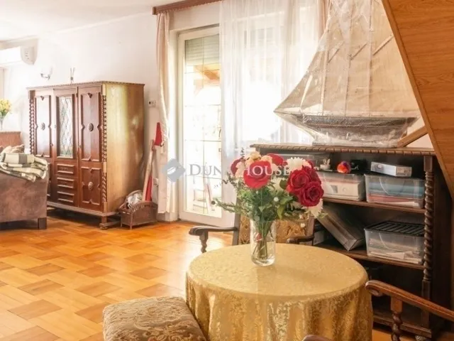 Eladó ház Budapest XVIII. kerület, Szemeretelep 196 nm