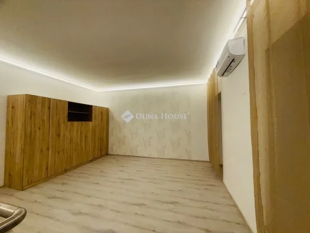 Eladó lakás Budapest V. kerület, Belváros 64 nm