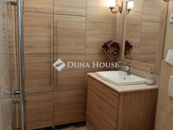 Eladó lakás Budapest II. kerület 161 nm