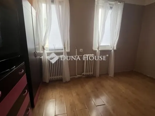 Eladó ház Budapest XXI. kerület, Vízmű lakótelep 120 nm