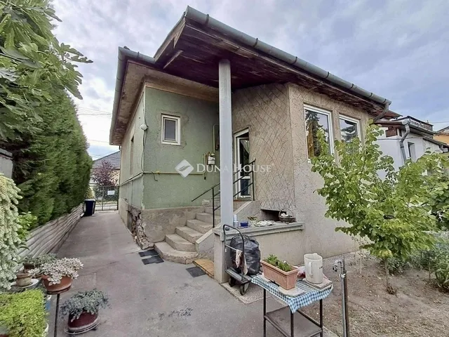 Eladó ház Budapest XV. kerület 80 nm