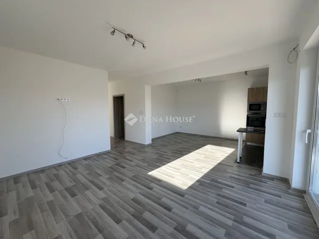 Eladó ház Nagytarcsa 118 nm