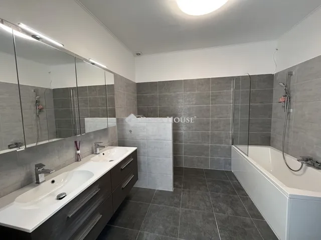 Eladó ház Nagytarcsa 118 nm