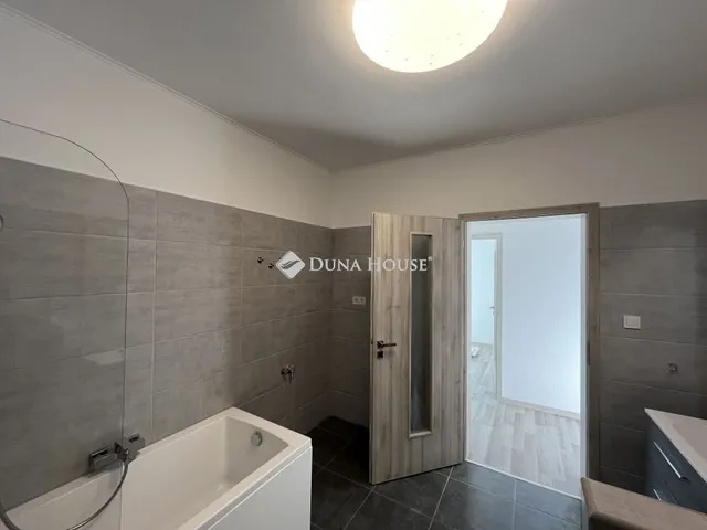 Eladó ház Nagytarcsa 118 nm