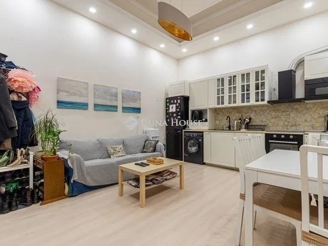 Eladó lakás Budapest VIII. kerület, Józsefváros 77 nm