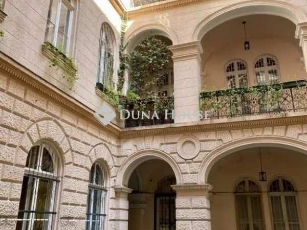 Eladó lakás Budapest VI. kerület 184 nm