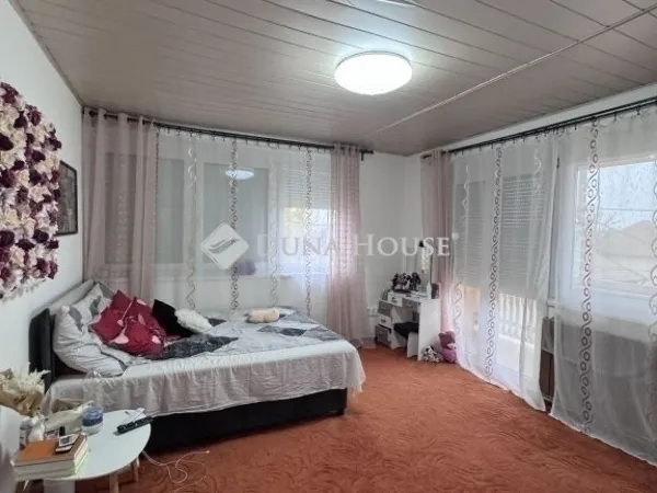 Eladó ház Vecsés 211 nm