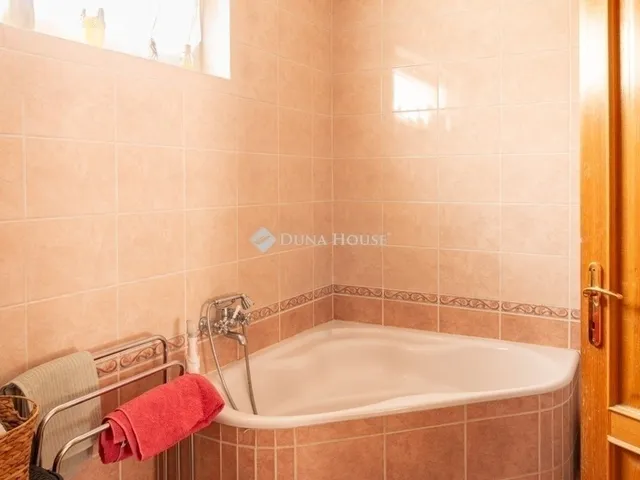 Eladó ház Budapest XVIII. kerület 196 nm