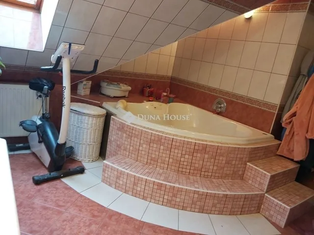 Eladó lakás Budapest XIV. kerület, Kiszugló 161 nm