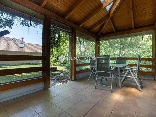 Eladó ház Budapest XVI. kerület, Sashalom 180 nm