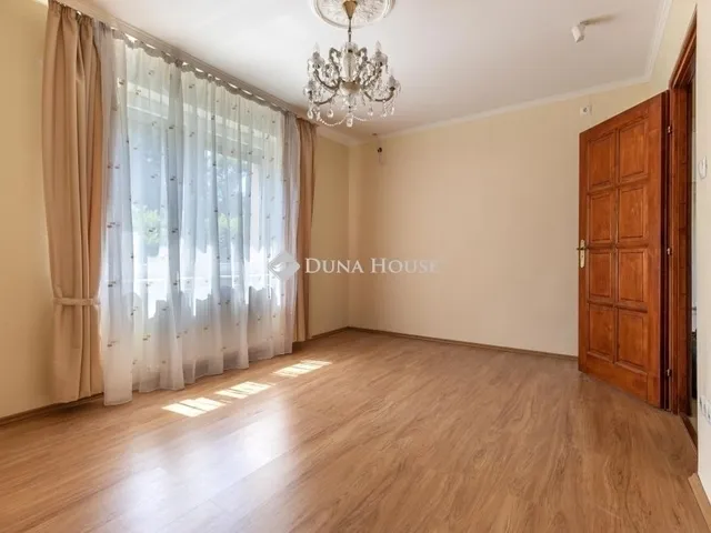 Eladó ház Budapest XVI. kerület, Sashalom 180 nm