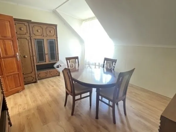 Eladó ház Budapest XVI. kerület, Sashalom 180 nm