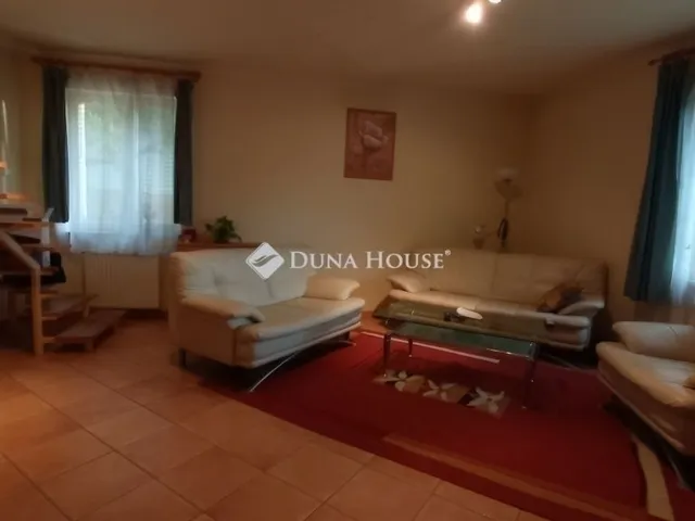 Eladó ház Budapest XVI. kerület, Sashalom 222 nm