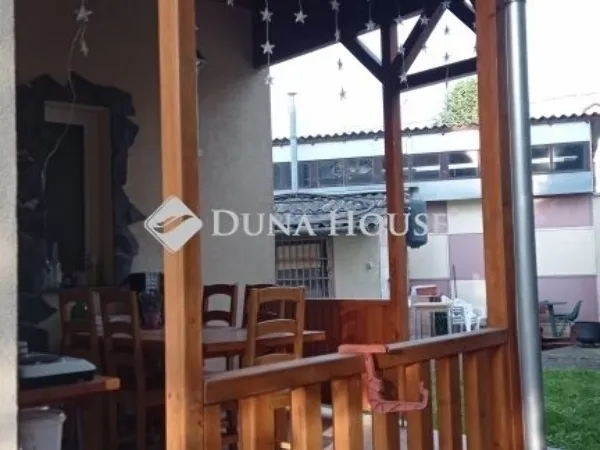 Eladó ház Budapest XVI. kerület, Sashalom 222 nm
