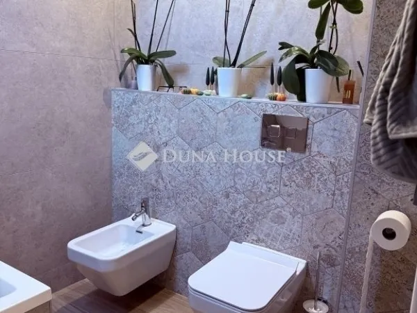 Eladó lakás Érd 150 nm