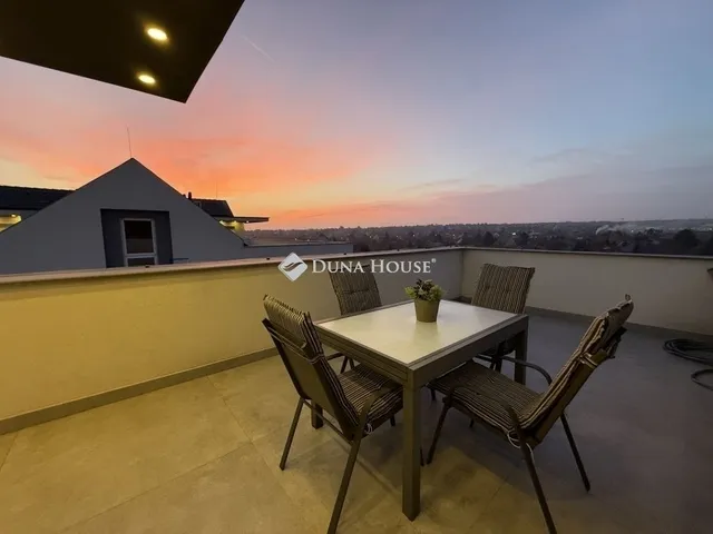 Eladó lakás Érd 150 nm