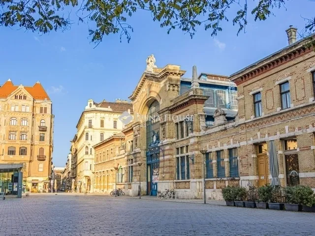 Eladó kereskedelmi és ipari ingatlan Budapest VIII. kerület, Józsefváros 29 nm