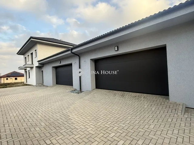 Eladó ház Érd 174 nm