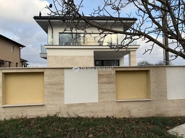 Eladó ház Érd 174 nm