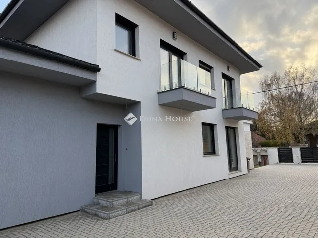 Eladó ház Érd 174 nm