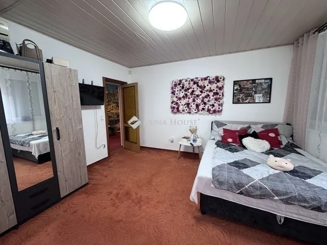 Eladó ház Vecsés 211 nm