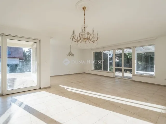 Eladó ház Budaörs 427 nm