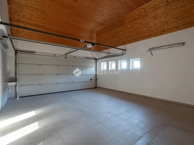 Eladó ház Budaörs 427 nm