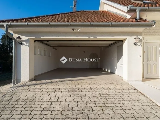 Eladó ház Budaörs 427 nm