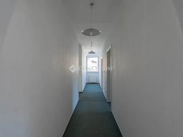 Eladó ház Budaörs 427 nm