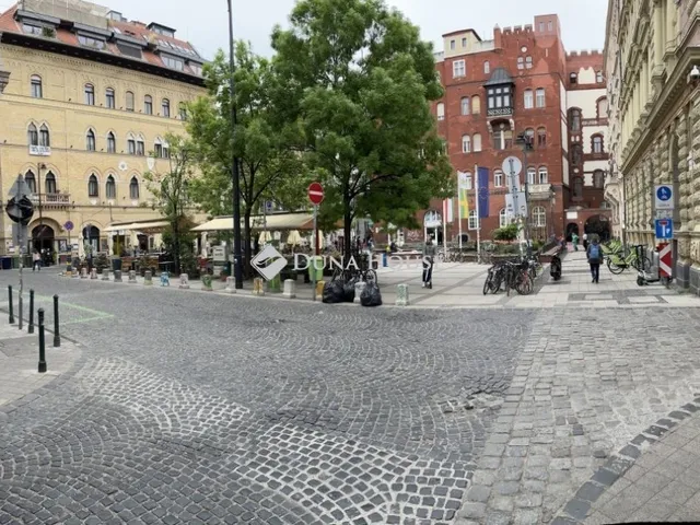 Eladó kereskedelmi és ipari ingatlan Budapest VIII. kerület 80 nm