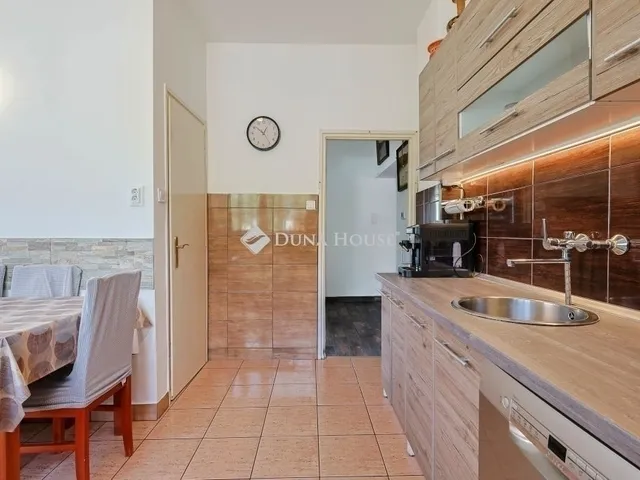 Eladó ház Budapest XVI. kerület, Árpádföld 175 nm