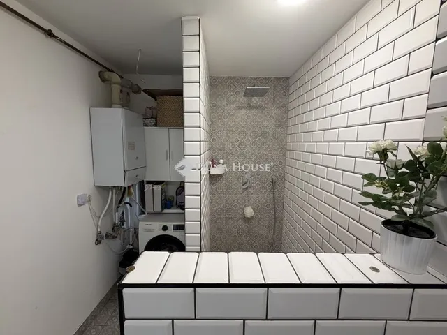 Eladó ház Budapest XVI. kerület, Sashalom 240 nm