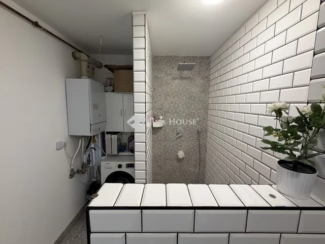 Eladó ház Budapest XVI. kerület, Sashalom 240 nm