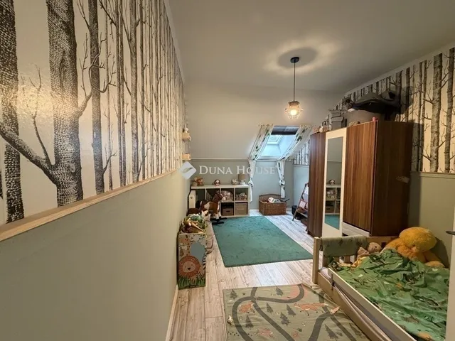 Eladó ház Budapest XVI. kerület, Sashalom 240 nm