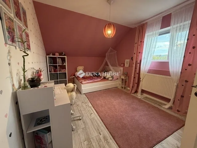 Eladó ház Budapest XVI. kerület, Sashalom 240 nm