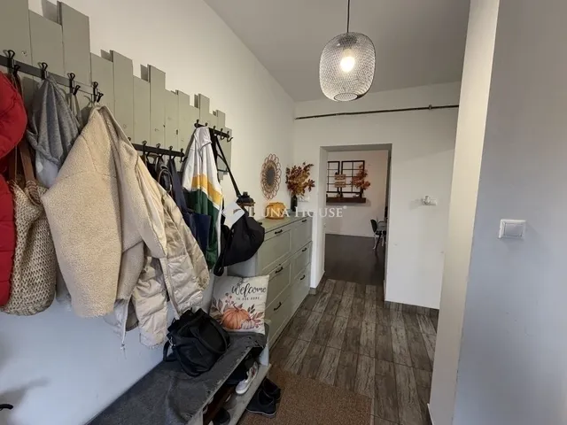 Eladó ház Budapest XVI. kerület, Sashalom 240 nm