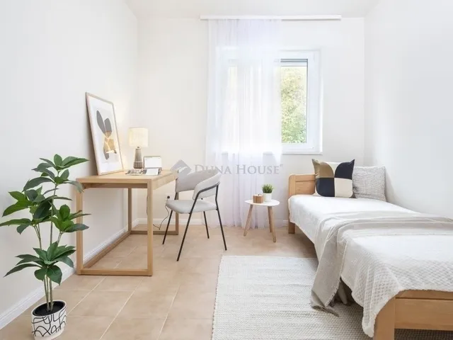 Eladó ház Budapest XVI. kerület 210 nm