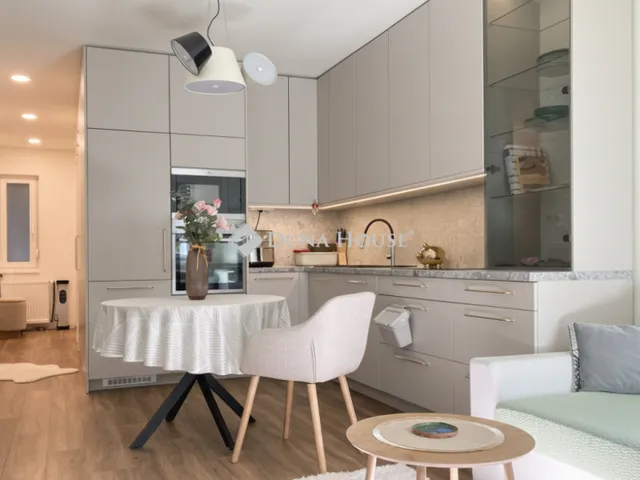 Eladó lakás Budapest II. kerület 66 nm