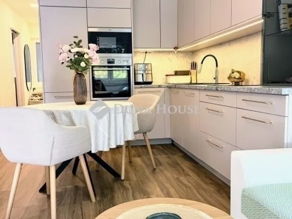 Eladó lakás Budapest II. kerület 66 nm