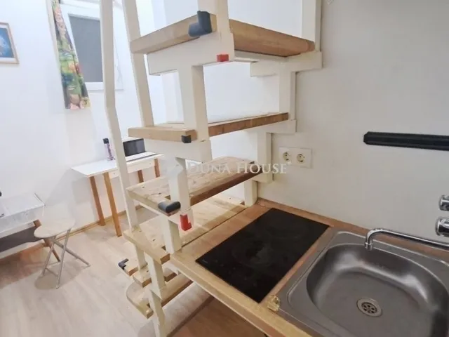 Eladó lakás Budapest VIII. kerület, II. János Pál pápa tér 76 nm