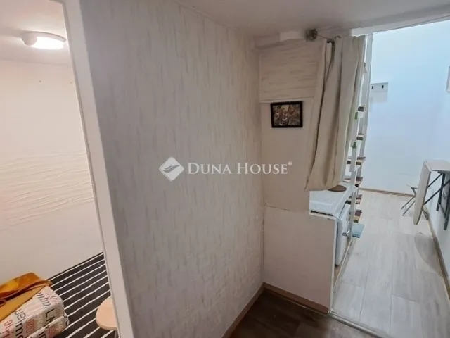 Eladó lakás Budapest VIII. kerület, II. János Pál pápa tér 76 nm