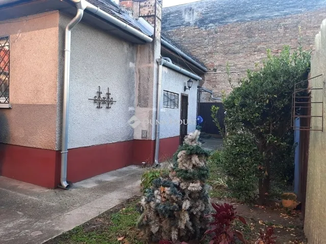 Eladó ház Budapest XVIII. kerület 65 nm