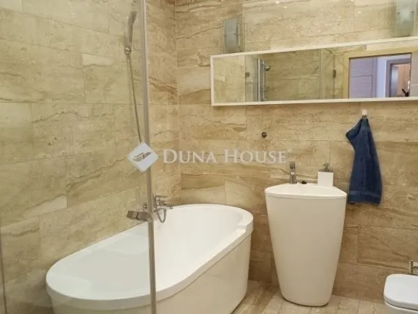 Eladó lakás Budapest II. kerület 82 nm