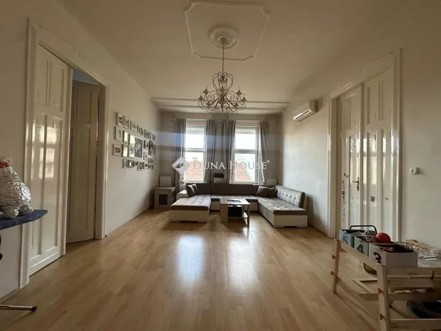 Eladó lakás Budapest II. kerület 100 nm