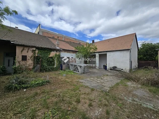 Eladó ház Budapest XX. kerület 220 nm