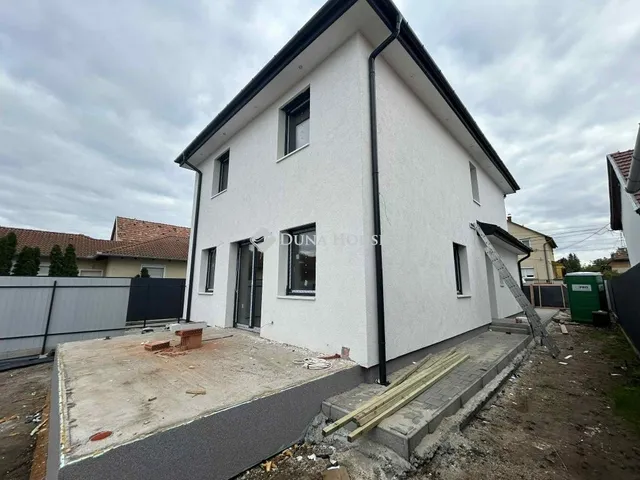 Eladó ház Budapest XVIII. kerület 143 nm