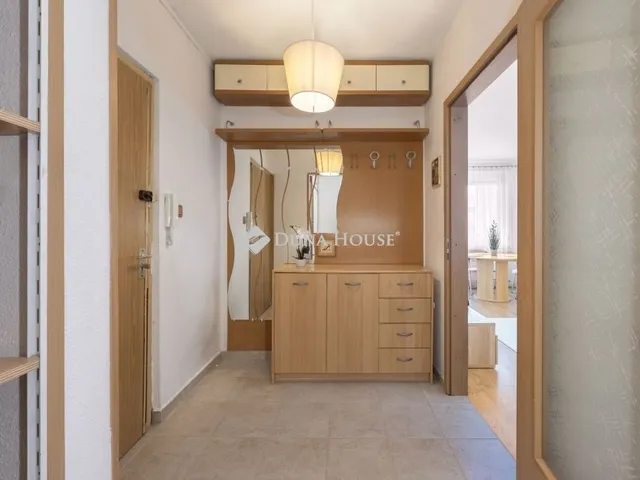 Eladó lakás Budapest III. kerület, Kaszásdűlő 51 nm